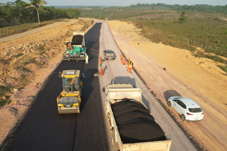Foto Iniciada a pavimentação no novo acesso às Estações de Transbordo de Carga em Miritituba (PA)